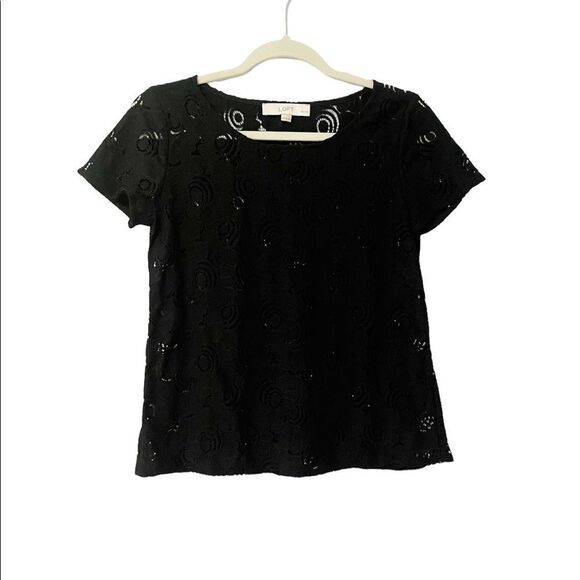 🟢Ann Taylor LOFT Black Floral Lace Short Sleeve Shirt Size XSP - Picture 1 of 5